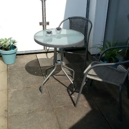 Mit Loggia Apartment